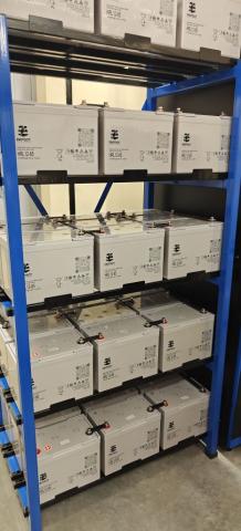 Массив АКБ для бесперебойного питания