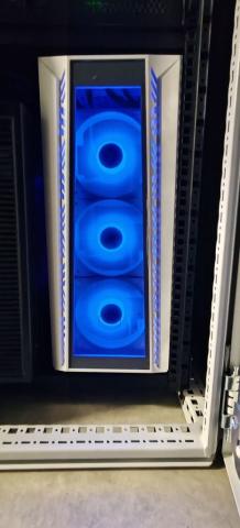 Пример размещение сервера в корпусе Tower